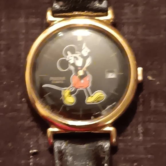 Rare Vintage Mickey Mouse Pulsar Watch - Picture 3 of 7